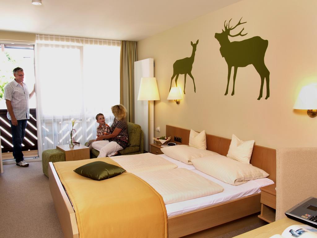 Hotel Haus Wiesengrund Халенберг Екстериор снимка