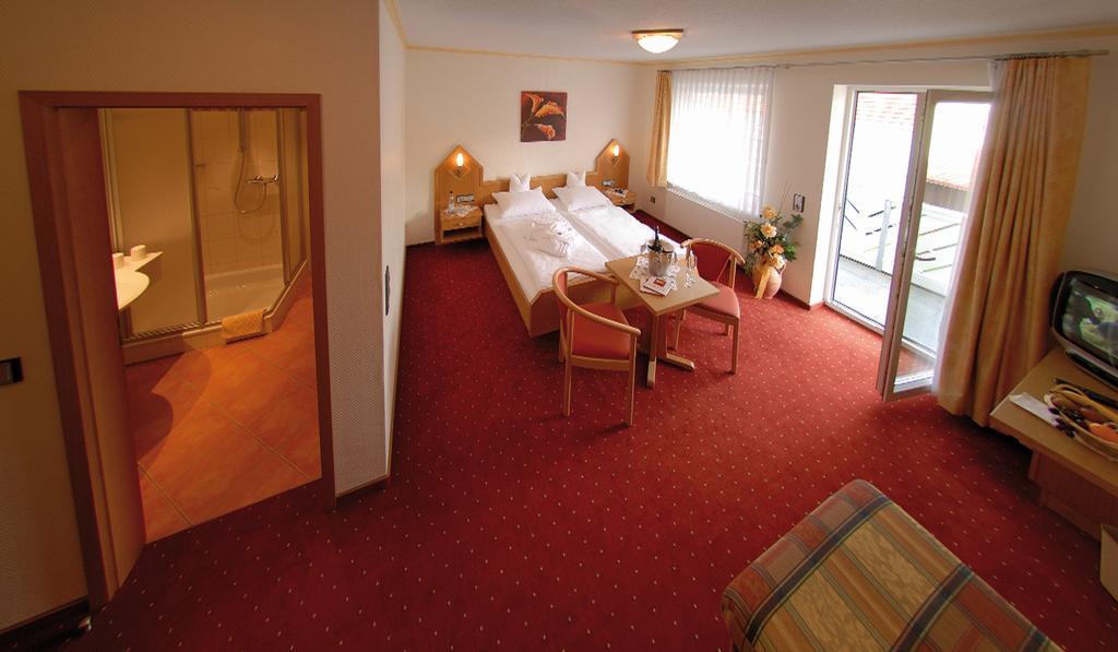 Hotel Haus Wiesengrund Халенберг Стая снимка