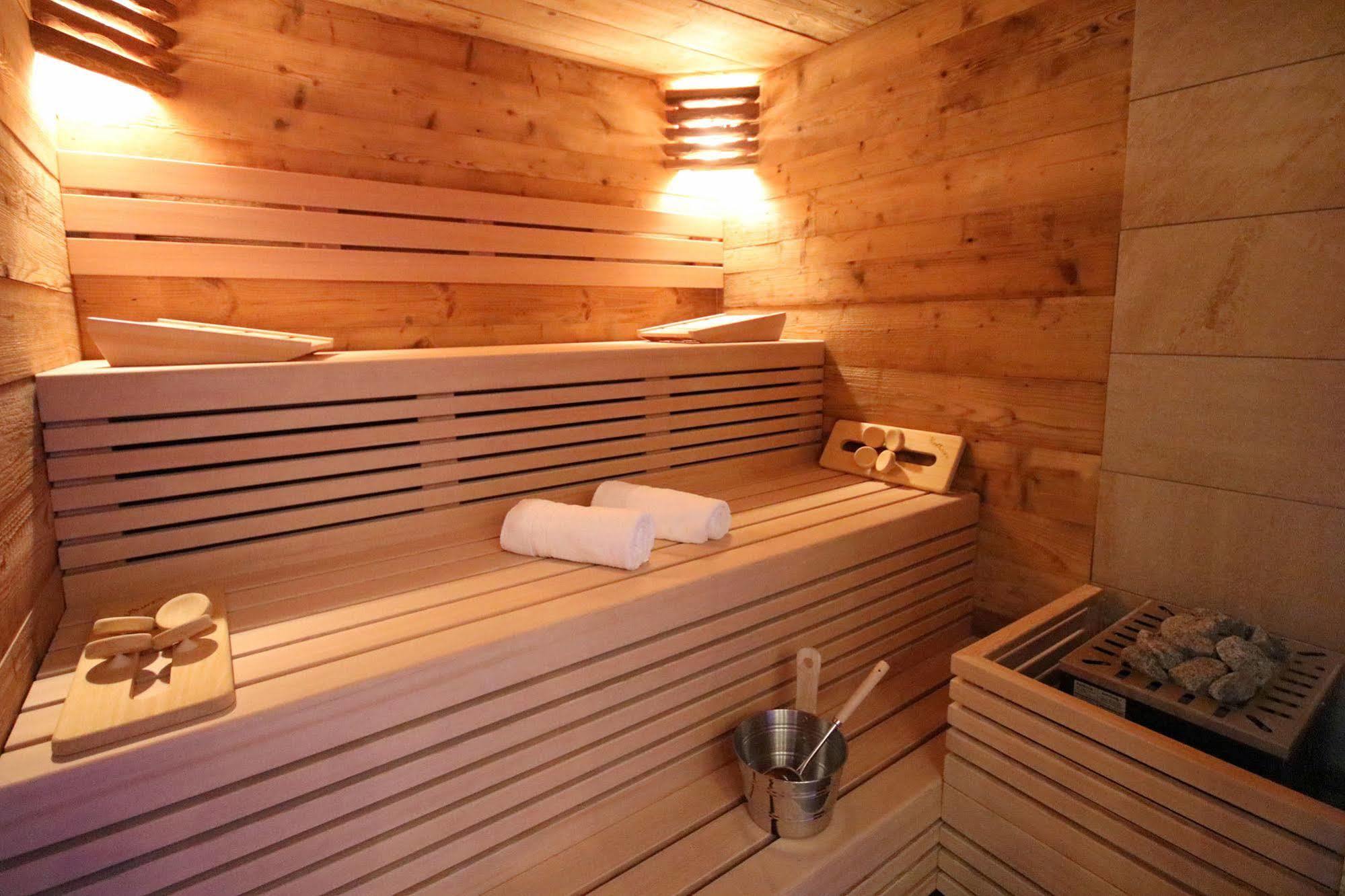Hotel Haus Wiesengrund Халенберг Екстериор снимка